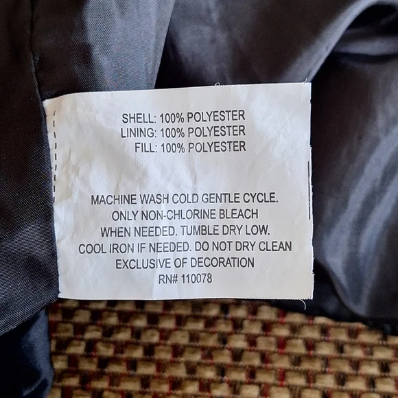 Crosby And Grand Women's Black Quilted Puffer Vest Outerwear - Picture 9 of 10